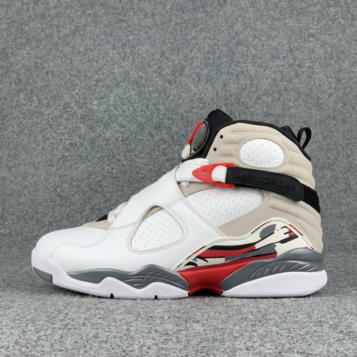 Air Jordan 8 Retro 'Bugs Bunny' 2025